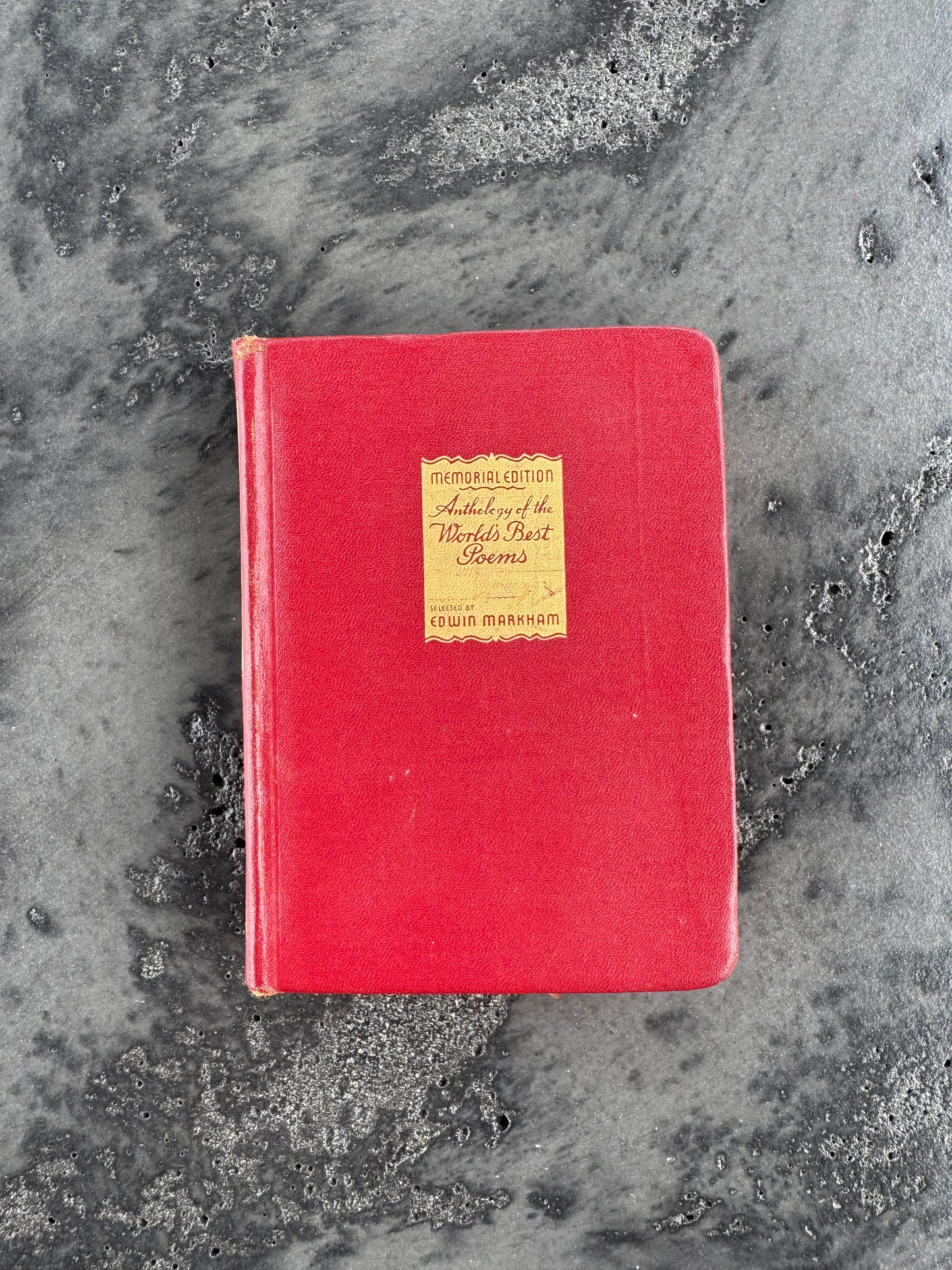 Anthology of the World’s Best Poems